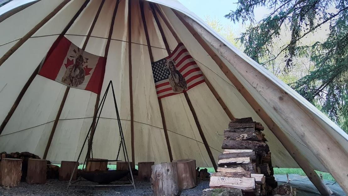 Levaltipis Hotel Saint-Gâtien-des-Bois Exterior foto